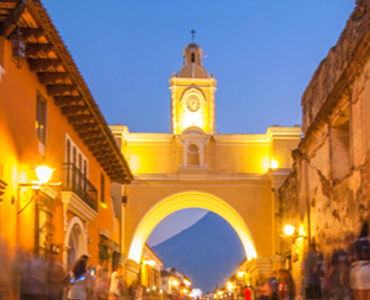 Antigua Guatemala - calle del arco
